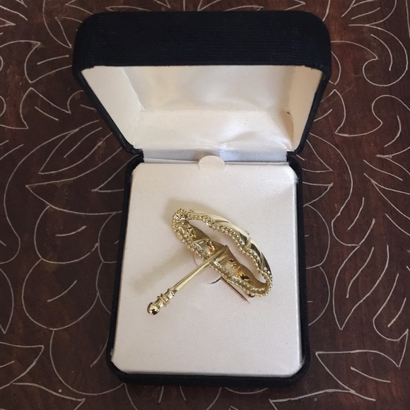 Umbrella Pin - Picture 2 of 2
